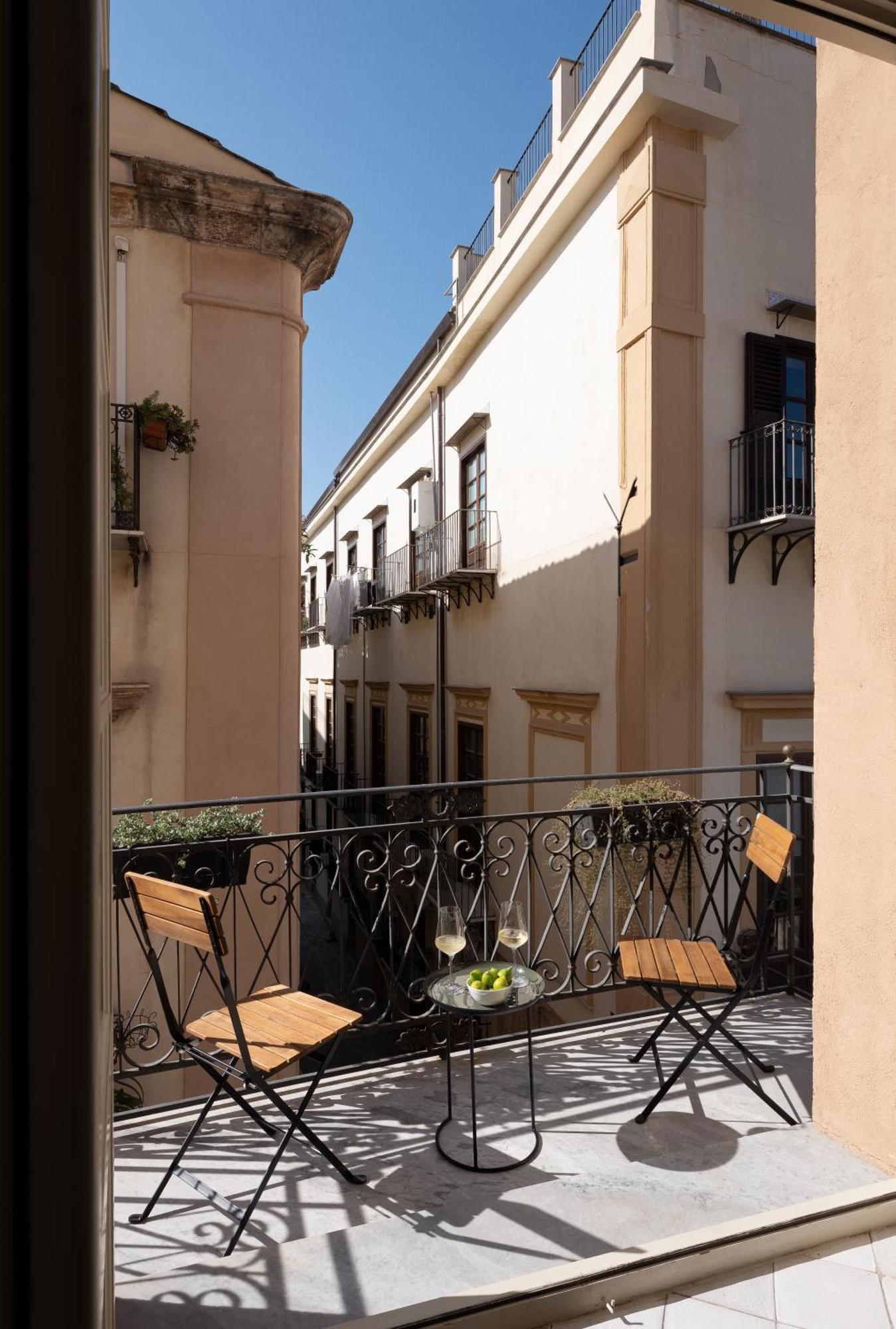 Piano Alloro Palermo Exterior foto